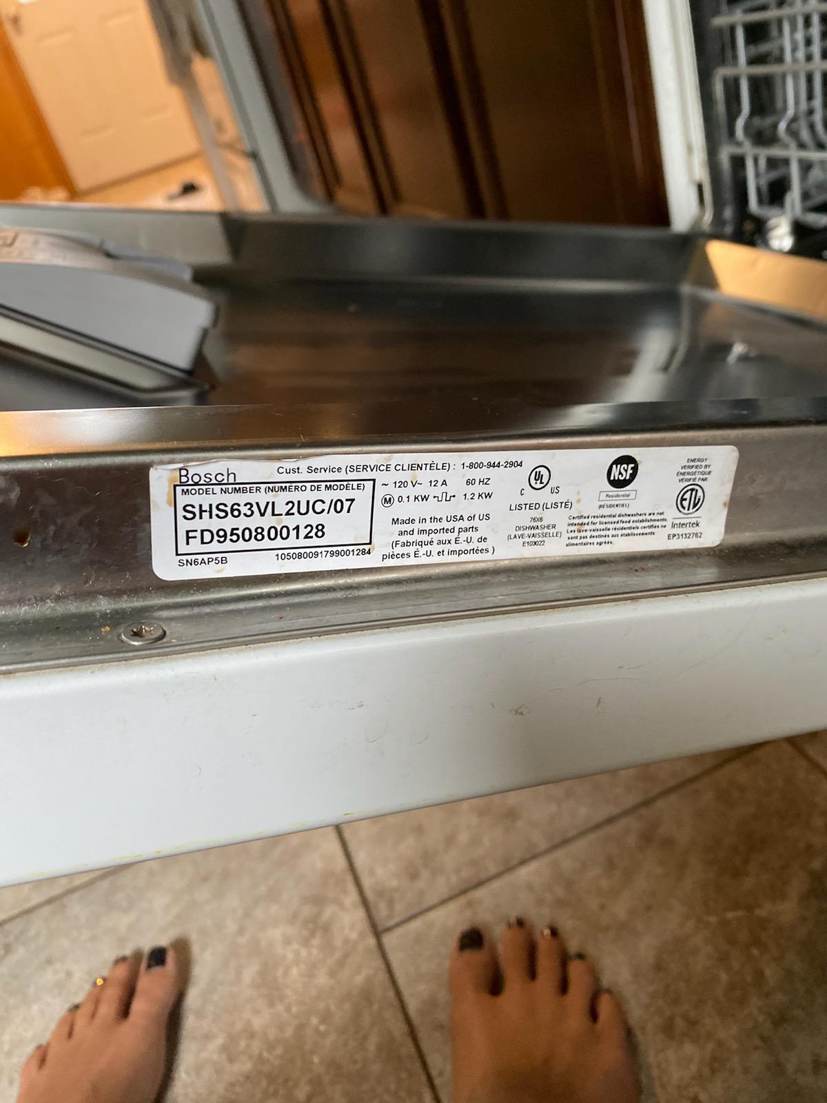 Bosch dishwasher hot sale shs63vl2uc