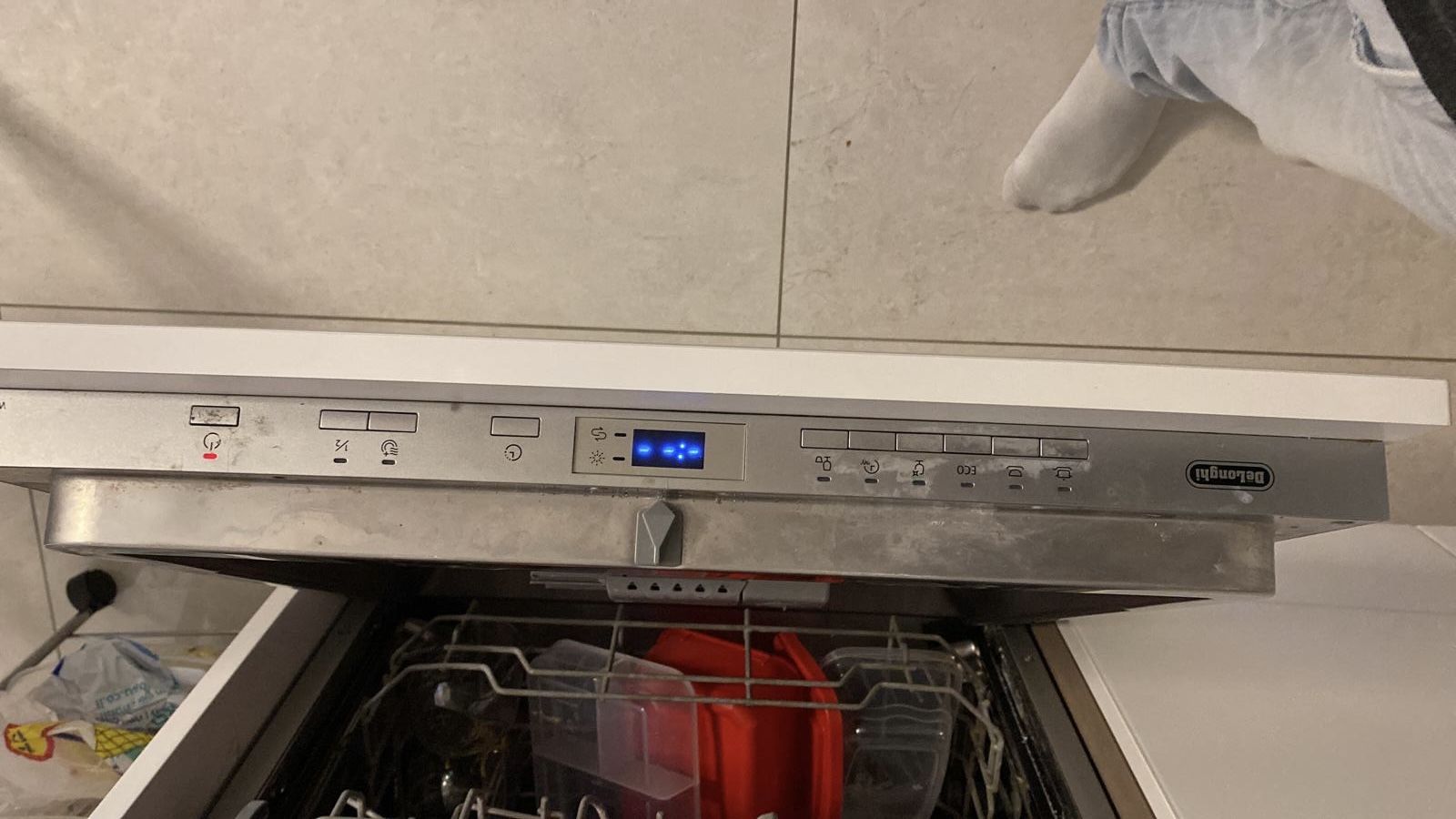 Delonghi dishwasher WMD 84I service manual and parts list request